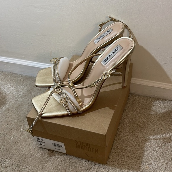 Steve Madden Rose Gold Open Toe Heels with Butterflies - Picture 4 of 6